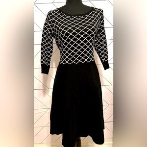 Danny & Nicole woman’s dress sz L